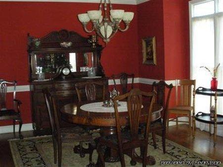 Haynes Bed And Breakfast Гринсборо Номер фото