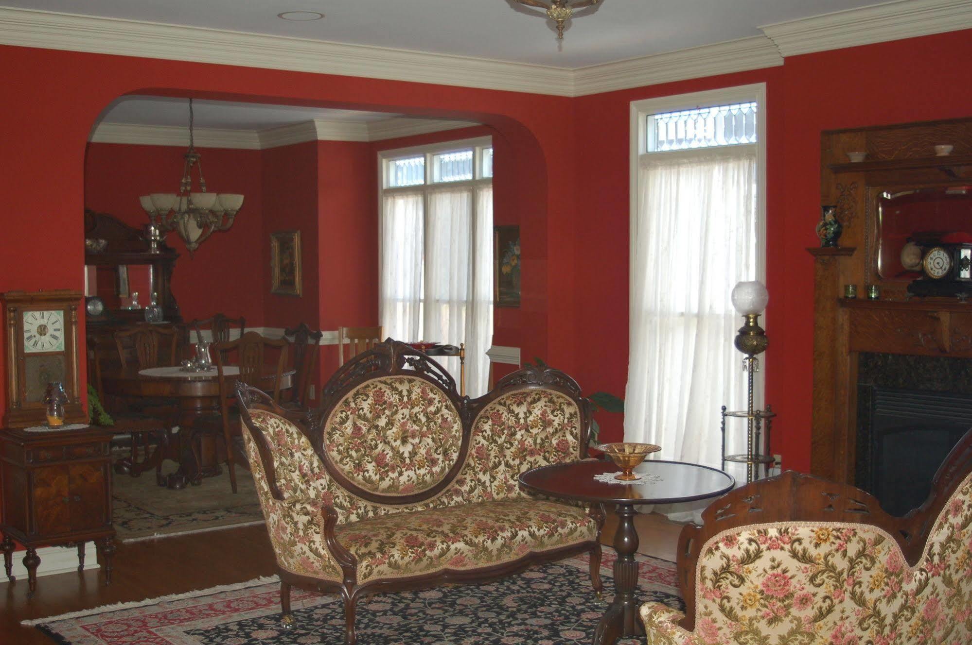 Haynes Bed And Breakfast Гринсборо Экстерьер фото